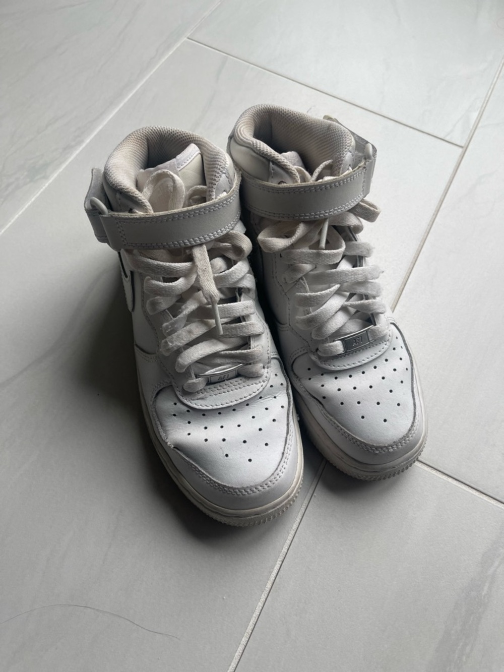 Nike White Low-Top Sneaker Interior View